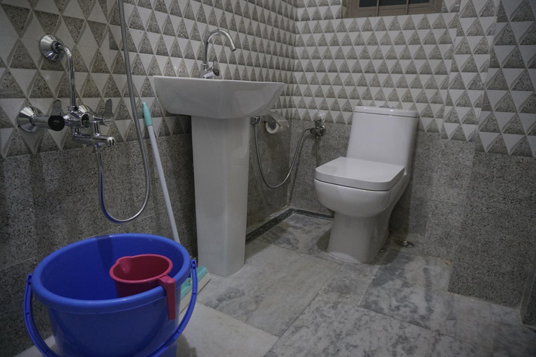 Bathroom 5, Miracle Springs Guest House, East Khasi Hills