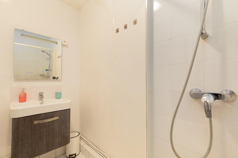 Bathroom 3, New Ideal for business travellers, digital nomads, couples tourism, Paris