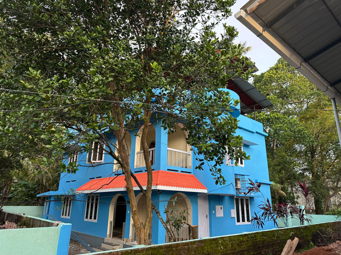 Others 4, Supreme Stay Varkala, Thiruvananthapuram