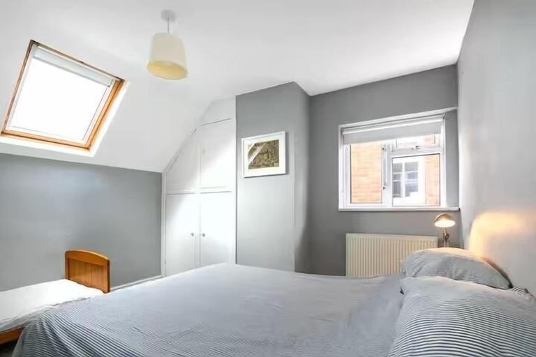 Bedroom 2, Charming 4 Bedroom Home Near Oxford, Oxfordshire
