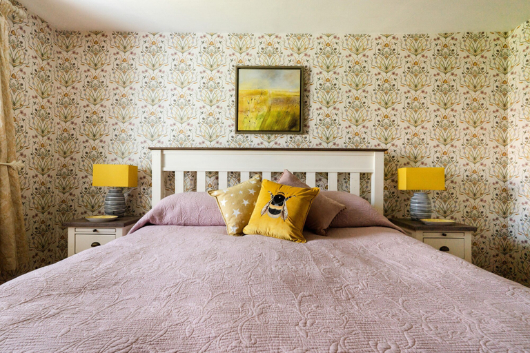 Room 5, The Cottage in Holcombe, Devon