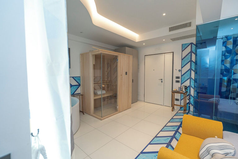 Bedroom 3, Maiori Suites, Salerno