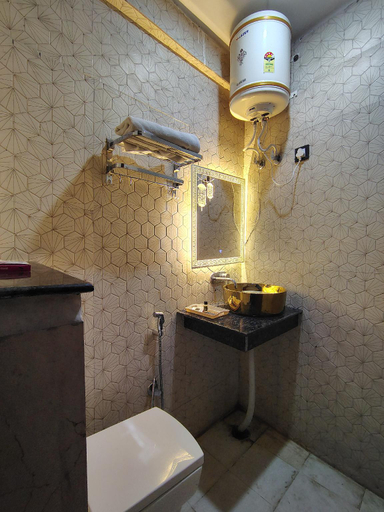 Bathroom 4, Chakrata Inn Resort, Dehradun