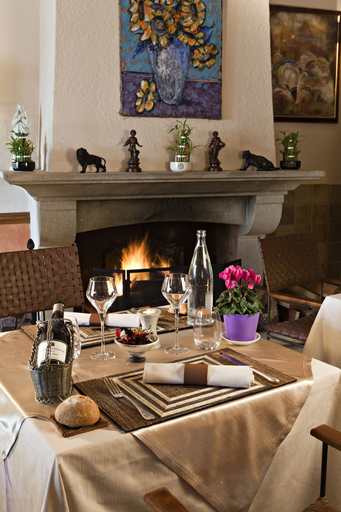 Food & Drinks 5, Hostellerie Du Val De Sault, Vaucluse