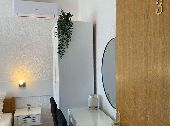 Others 5, Rooms M&N Zafran, Rakovica