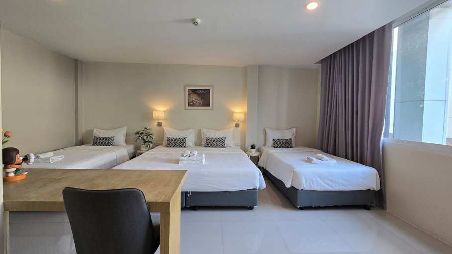 Bedroom 12