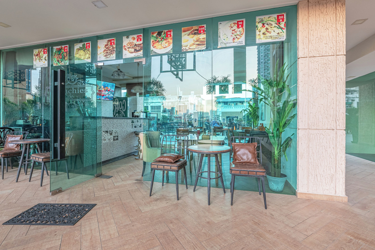 Food & Drinks 5, City Garden Tower by Pattaya Holiday, Pattaya