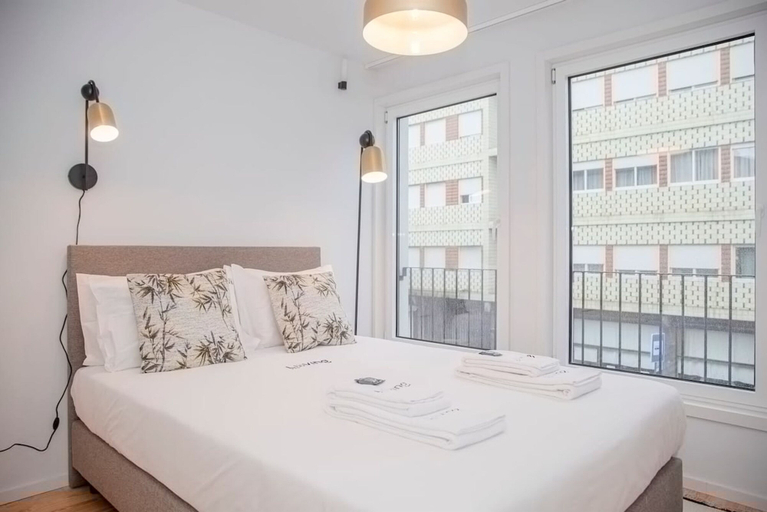 Bedroom 3, Liiiving in Porto - Modern Glam Apartment M, Porto