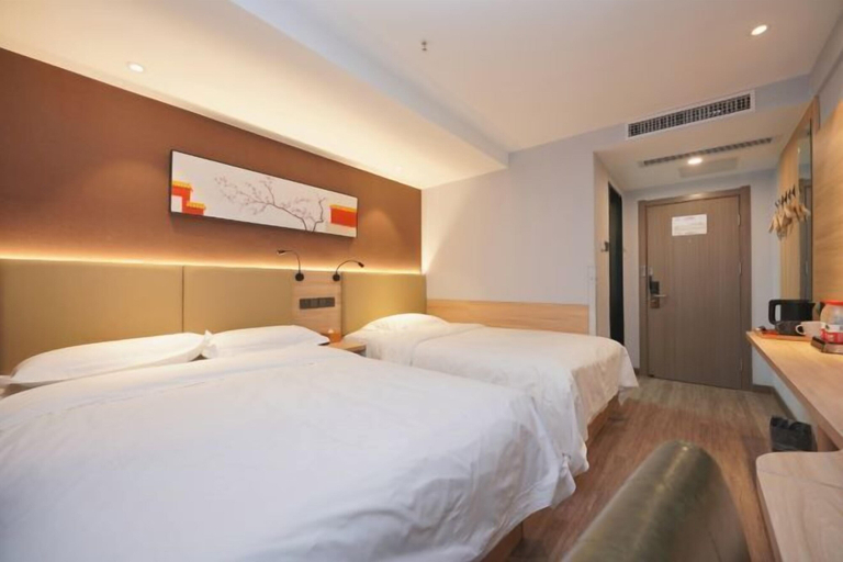 Bedroom 3, Beijing Dongdan Hotel, Beijing