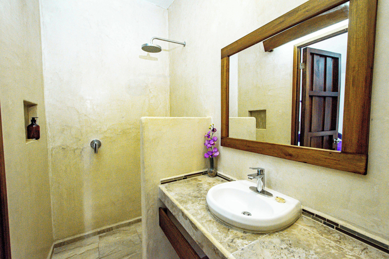 Bathroom 3, Hotel Boutique Kiin Wayeb, Valladolid