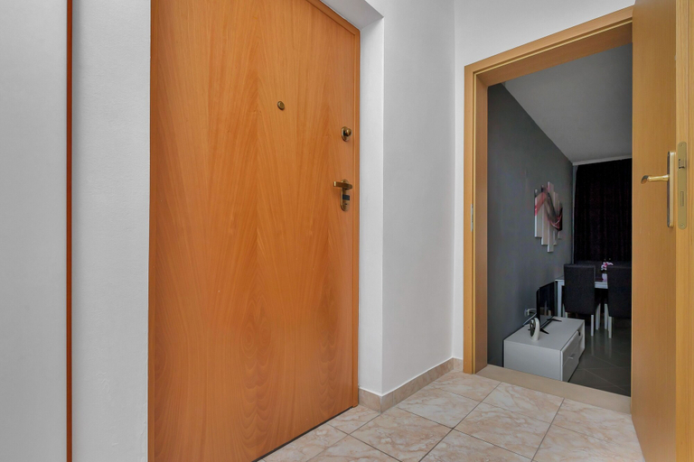 Others 5, Apartment Petar with terrace, Makarska