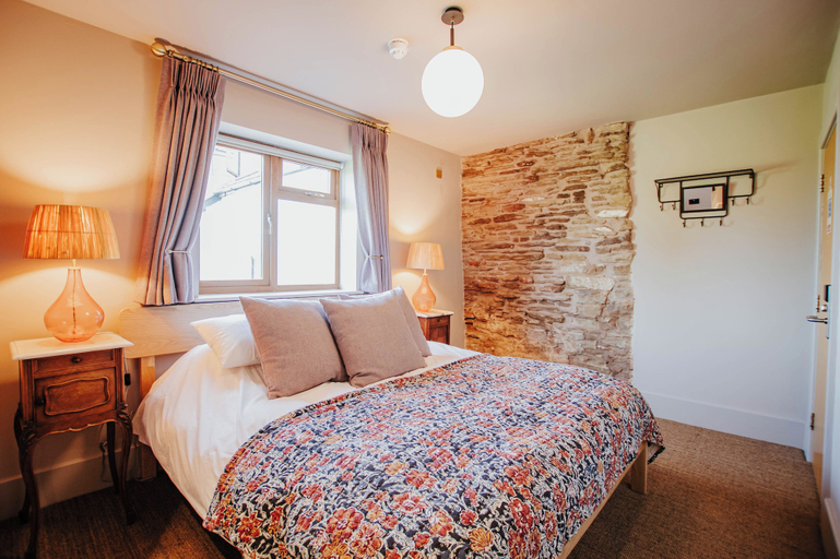 Bedroom 2, Hanley House, Worcestershire