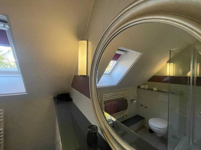 Bathroom 4, Hotel Deichvoigt, Cuxhaven