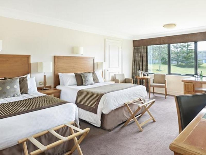 Bedroom 2, Leonardo Hotel and Conference Venue Aberdeen Airport, Aberdeen