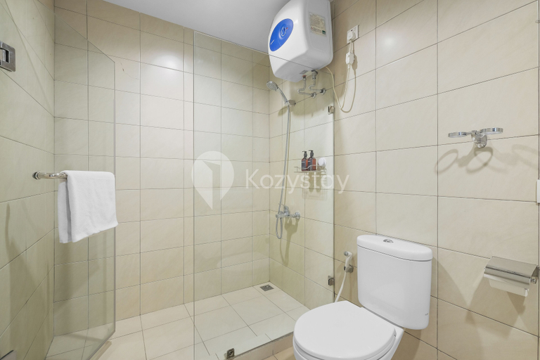 Bathroom 3, Chaya by Kozystay - Grogol, West Jakarta