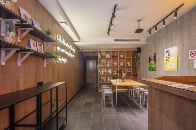 Others 4, Iforest Hostel (The Bund, Dashijie Metro Station), Shanghai