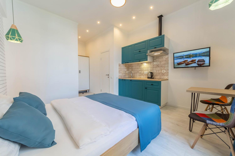 Bedroom 2, Apartments on Velyka Vasylkivska 47, Holosiïvs'kyi