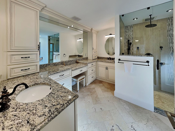 Bathroom 4, Beach Daze by Distinctive Beach Rentals, Flagler