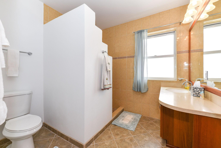 Bathroom 5, Orchid Bay Resort - In Chunox (Orchid Bay)