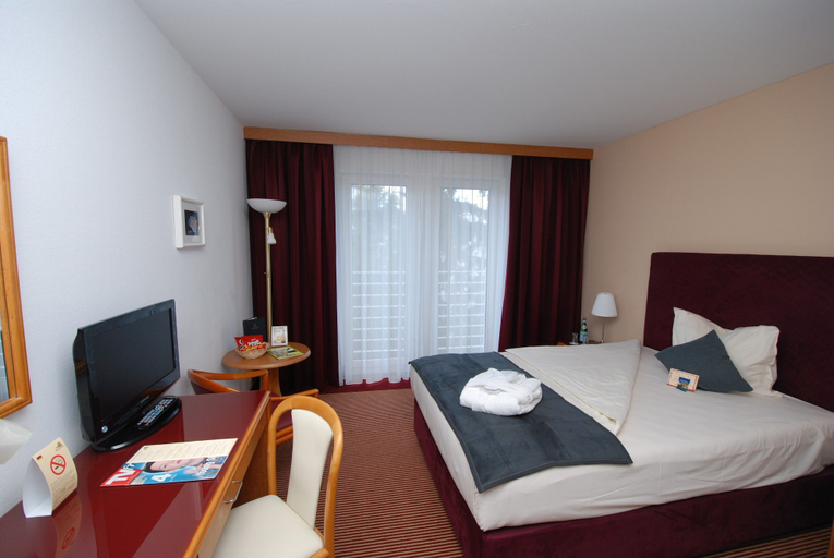 Bedroom 2, HK-Hotel Düsseldorf City, Düsseldorf