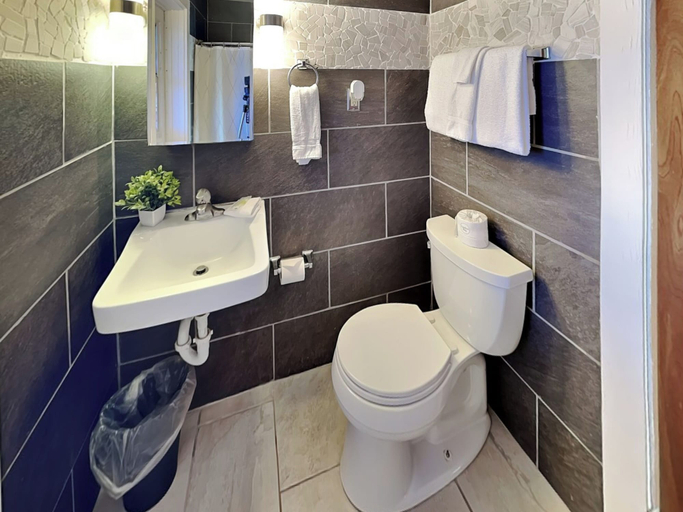 Bathroom 4, Seashell by Distinctive Beach Rentals, Saint Johns