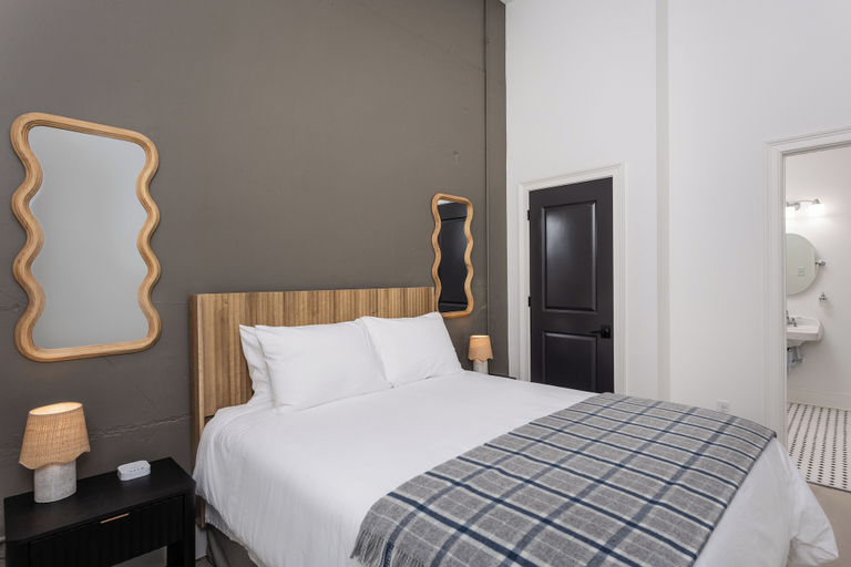 Bedroom 2, The Harriss, Wilson
