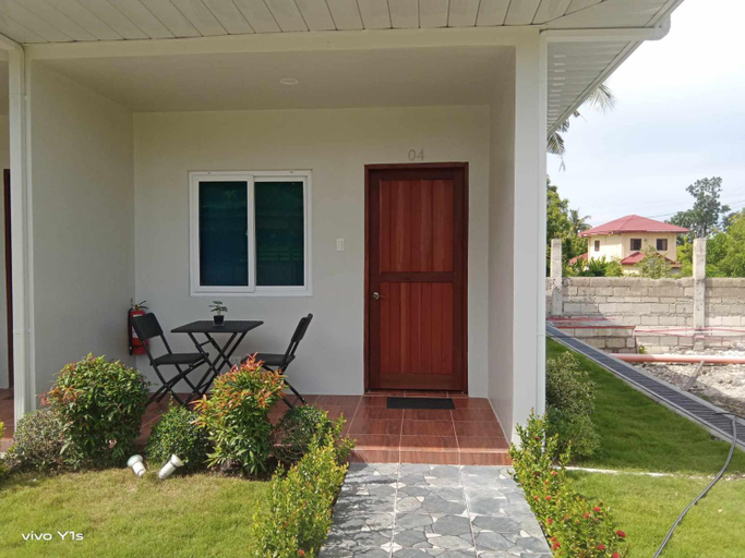 Others 5, J & L Apartelle, Moalboal