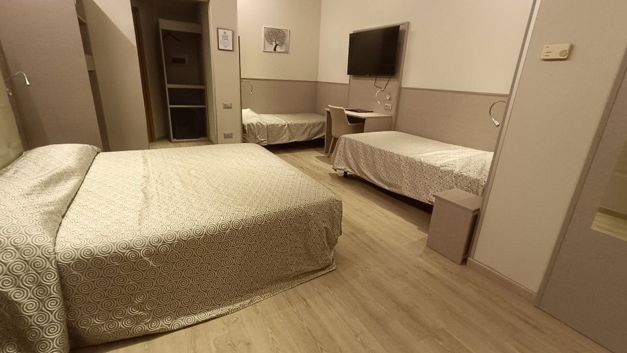 Bedroom 3, Hotel Baffo Rosso, Teramo