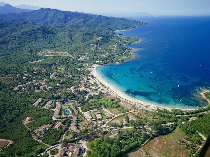 Others 5, A Rossa Location, Corse-du-Sud
