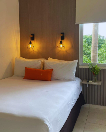 Bedroom 4, Albrook Inn, Panamá