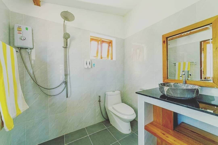 Bathroom 3, Le Grand bleu Hotel, Ko Phangan