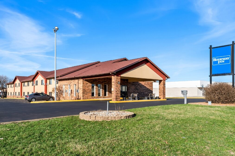 Exterior & Views 2, Rodeway Inn Effingham North, Effingham