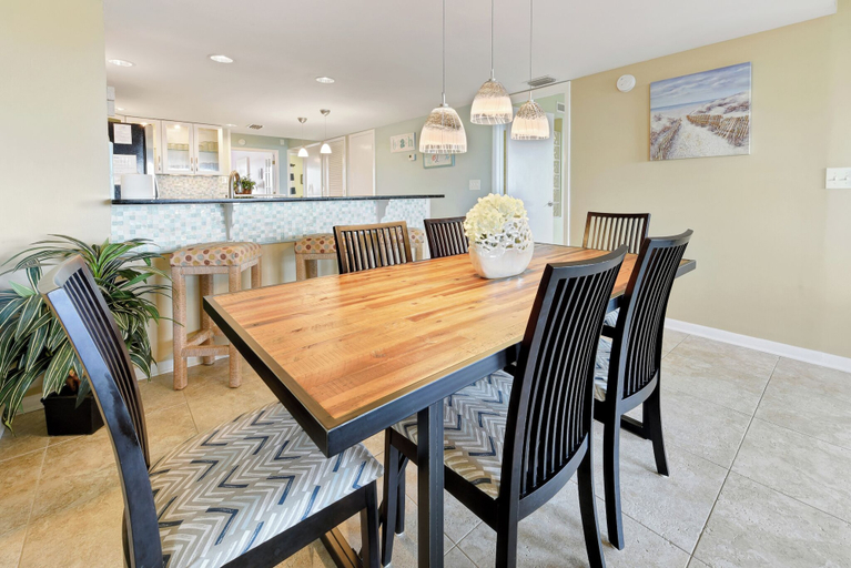 Food & Drinks, Windjammer by Distinctive Beach Rentals, Saint Johns