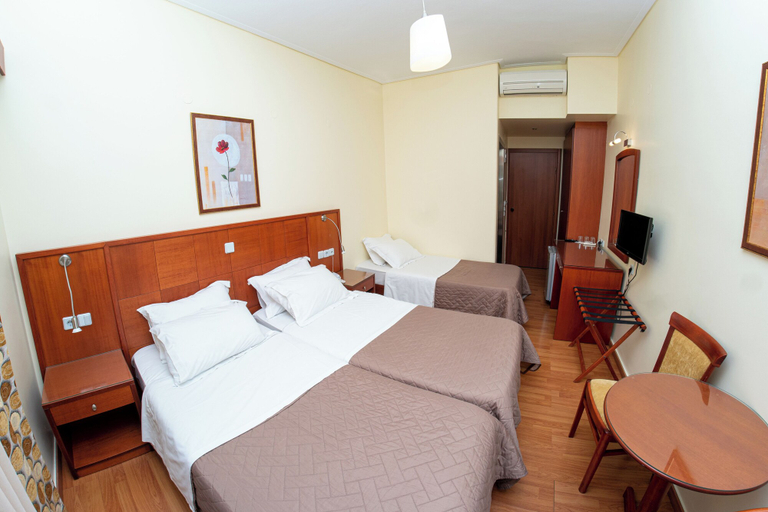 Bedroom 4, HOTEL ENA, Central Greece