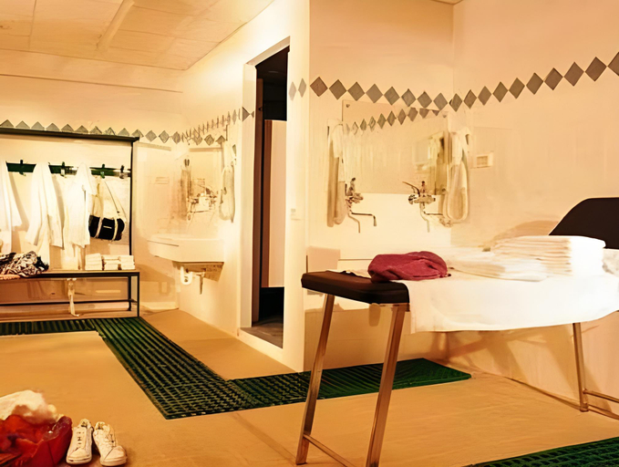 Bedroom 3, Hotel Touring, Brescia