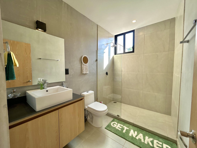 Bathroom, Terranova By YALP, Dist. Pochutla