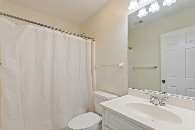 Bathroom 4, Ocean Breeze by Hilton Head Retreats, Beaufort