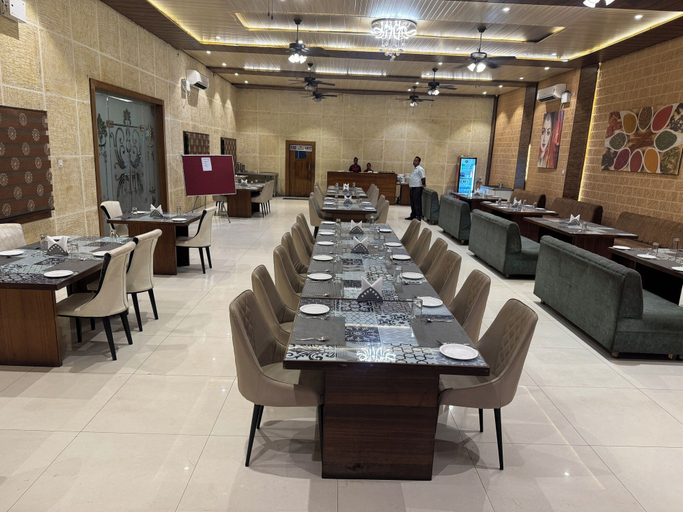 Food & Drinks 3, Meera Resort- Korba, Korba