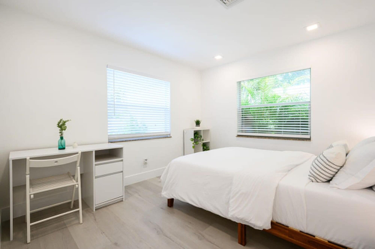 Room 2, Beautiful And Comfortable Apt in Victoria Park, Broward