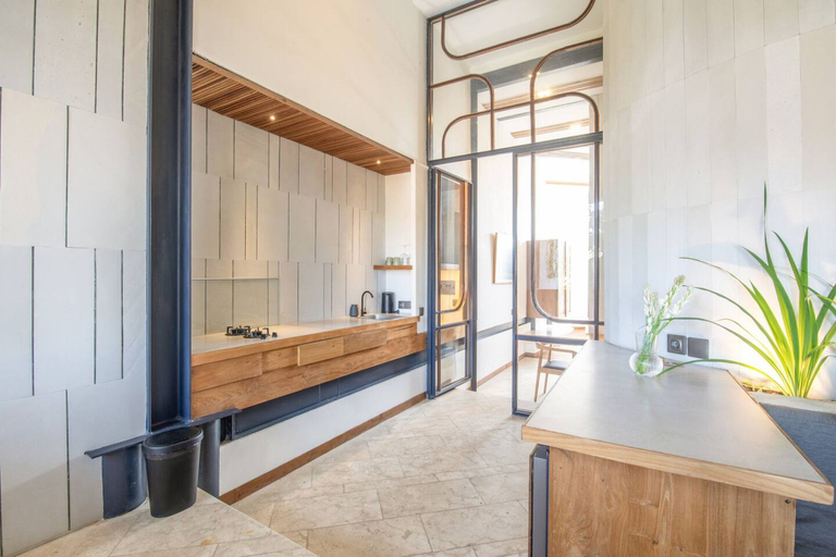 Room 2, BAZ Villa 13 Studio 3 Opulent 1-br Loft With Art Deco Shared Pool, Badung
