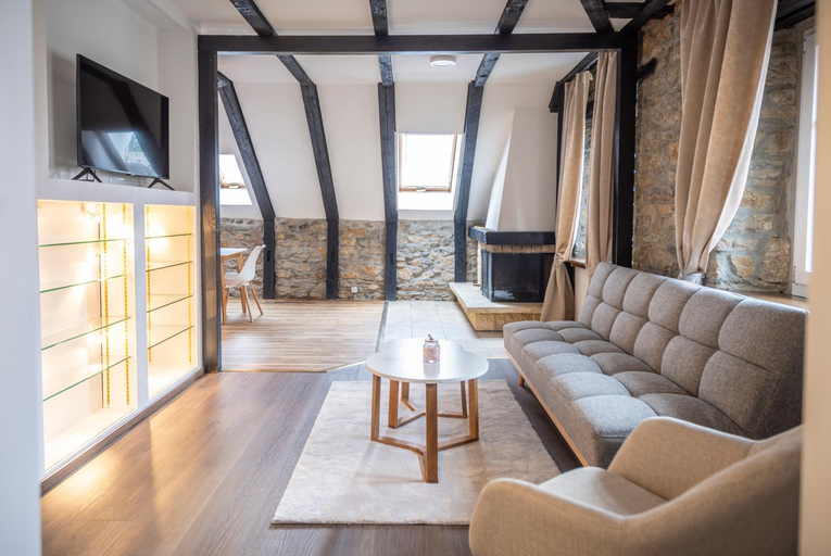 Others 4, Hotel de France, La Chaux-de-Fonds