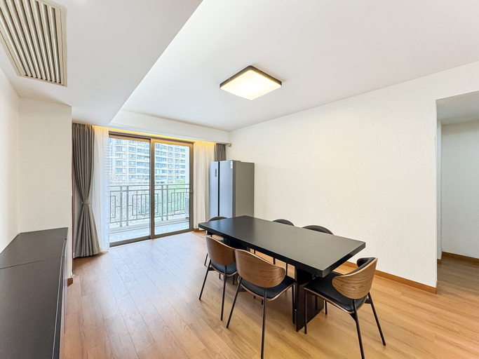 Others 4, Tyms 3BR 2BA Apt Gubei CBD Near Line10, Shanghai