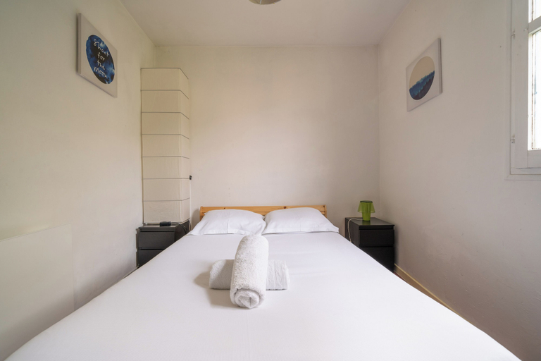 Bedroom 4, Alexandra Apartments, Alpes-de-Haute-Provence