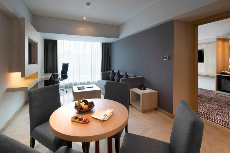 dining_room 6