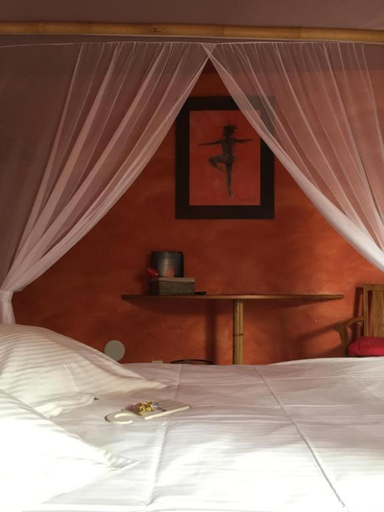 Others 2, B & B Varma Nesto, West-Vlaanderen