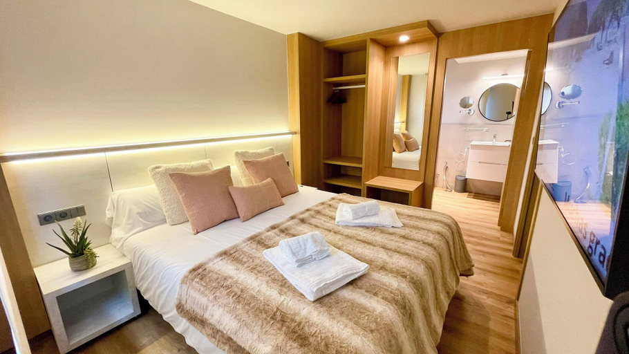 Bedroom 3, Sanxenxo Deluxe Apartamentos, Pontevedra