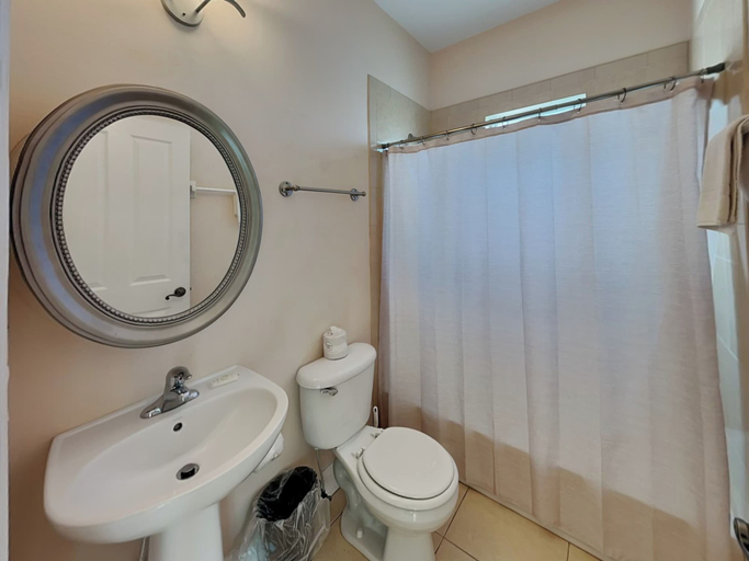 Bathroom 4, Wave Runner by Distinctive Beach Rentals, Flagler