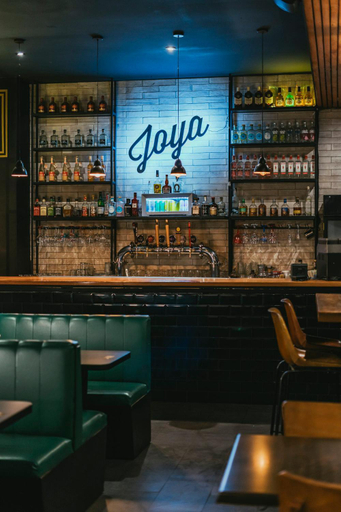 Restaurant 5, La Joya Hostel, Valparaíso