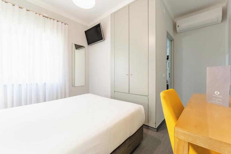 Bedroom 27