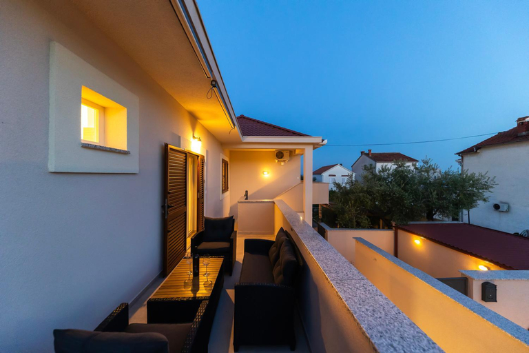 Others 3, Find Your Haven in Morena Celeste Seaside Puntamika Apartments!, Zadar